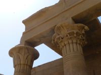 Kolossale Säulen