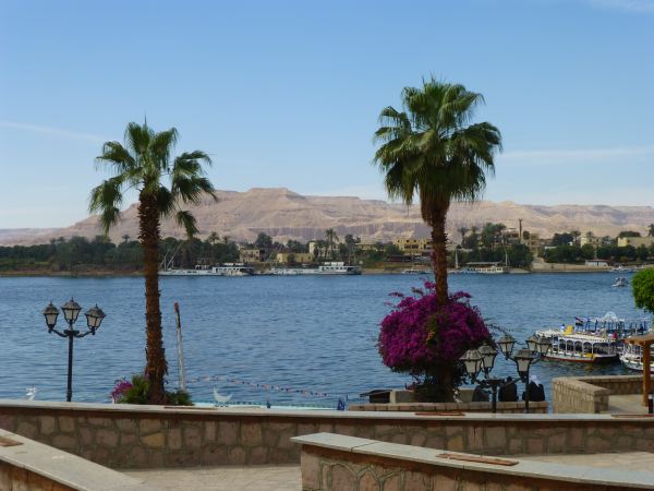 Corniche, Luxor