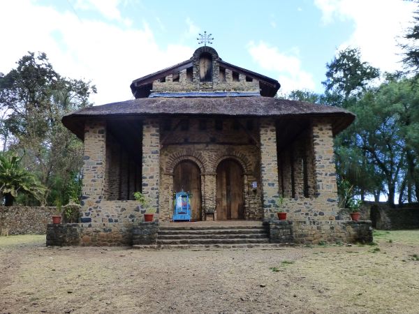 Debre Selassie Church...von aussen...