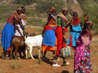 ..wohl gesonnen, die Samburu ein fröhliches Volk