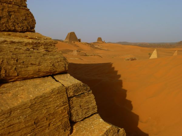 Die Landschaft aussenrum