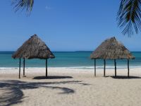 Der Strand des Sunrise Camps, bei Dar es Salaam gefällt