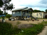 Typisches Belize-Holzhaus