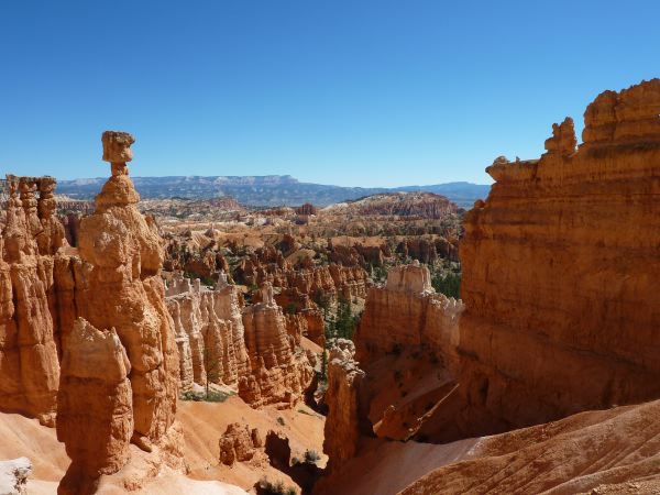 Beim Aus(Auf-)stieg kommen wir noch an 