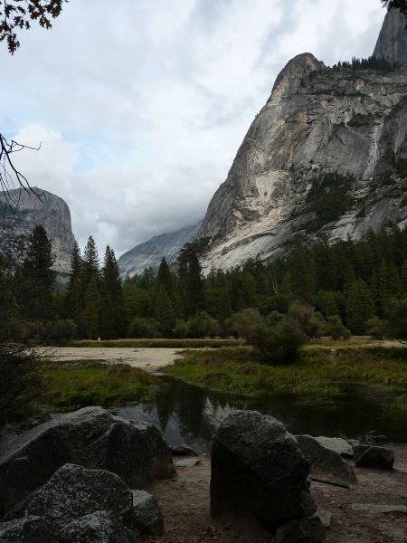 Blick über den (gerade fast trockenen) Mirror Lake