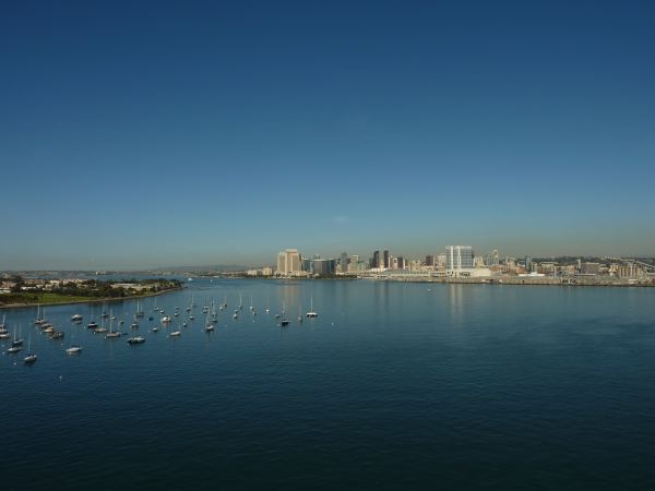 Blick von der Coronado Bridge