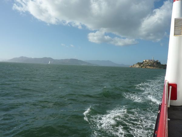 An Alcatraz vorbei