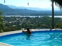 Margharita und kühler Pool, Urlaub pur